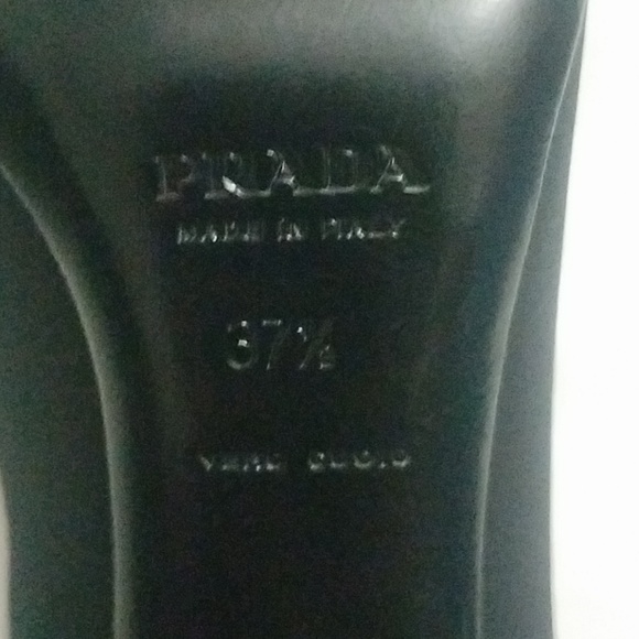 Prada shoes - Picture 3 of 5